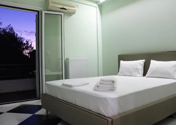 Minas 2mins Walking From Beach, Upgraded Wi-fi * Stoúpa