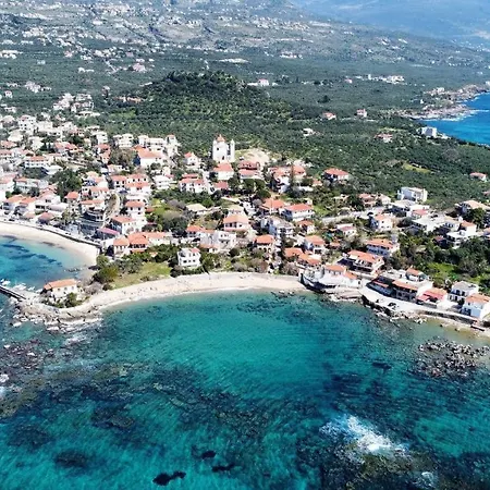 Apartment Minas 2mins Walking From Beach, Upgraded Wi-fi Stoupa